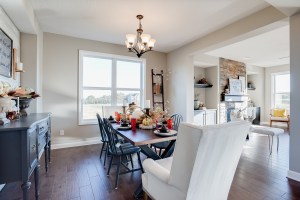 8609-ambergate-dr_008